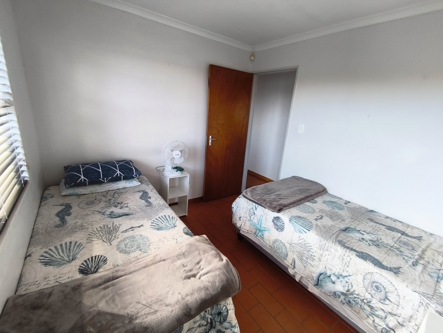 2 Bedroom Property for Sale in De Kelders Western Cape